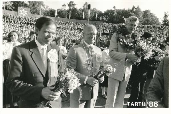 III Poistekooride laulupidu. Tartu, 06.1986.a.