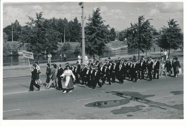 III Poistekooride laulupidu. Tartu, 06.1986.a.