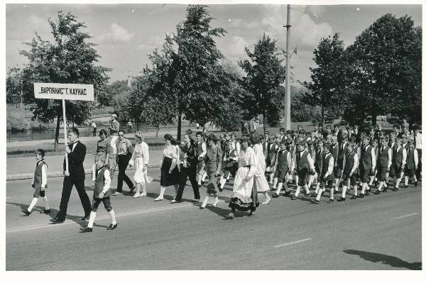 III Poistekooride laulupidu. Tartu, 06.1986.a.