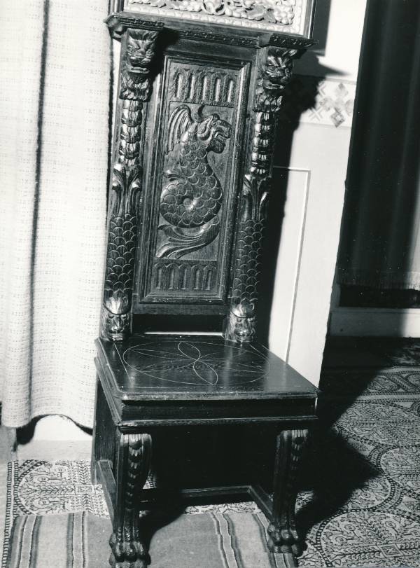 Tartu kirikutes leiduvad kultusesemed. Uspenski õigeusu kiriku sisevaade, Magasini tn 1. 1987.a.