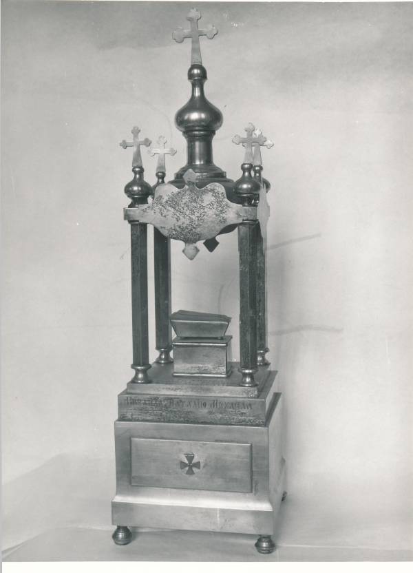 Tartu kirikutes leiduvad kultusesemed. Kirikukuju Uspenski õigeusu kirikus, Magasini tn 1. 1987.a.