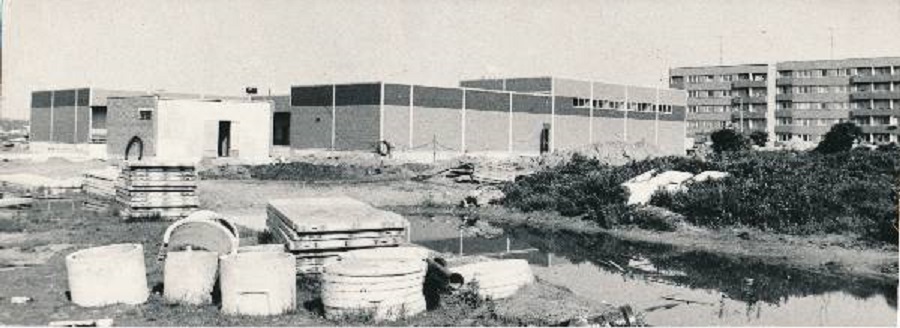 Tartu linnavaade. Annelinna selvehalli Sõprus ehitus. 1984.a.