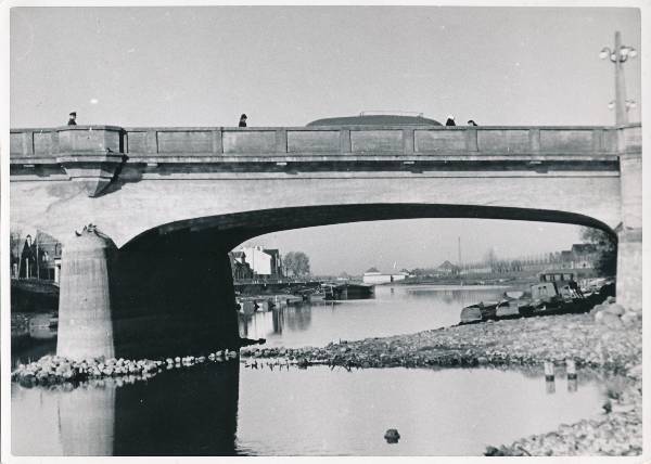 Tartu linnavaade. Vabadussild. 1940.a.