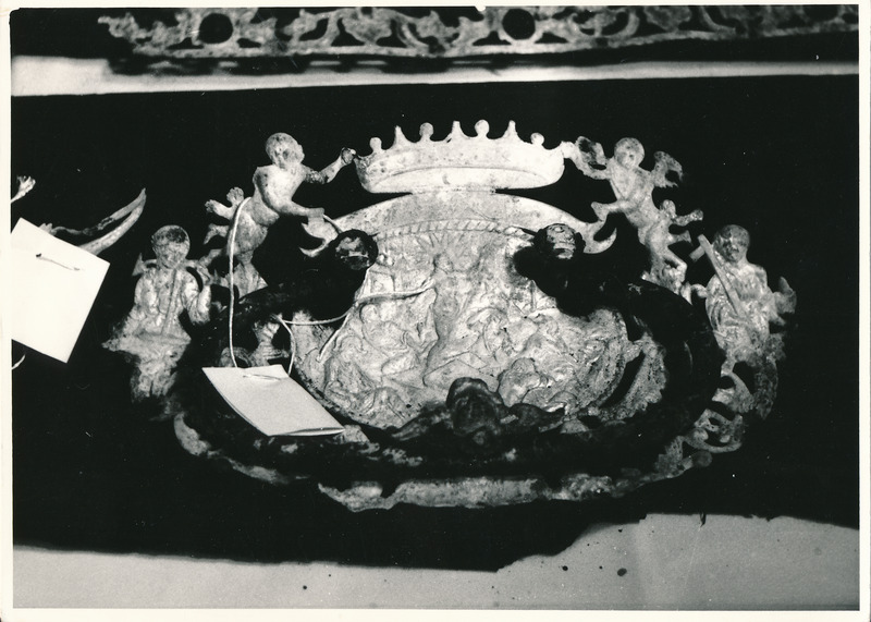 Arheoloogialeid. Tartu Jaani kiriku 1988. a arheoloogiliste uuringute käigus leitud Anna Elisabeth von Münnichi sarkofaagi restaureerimine.