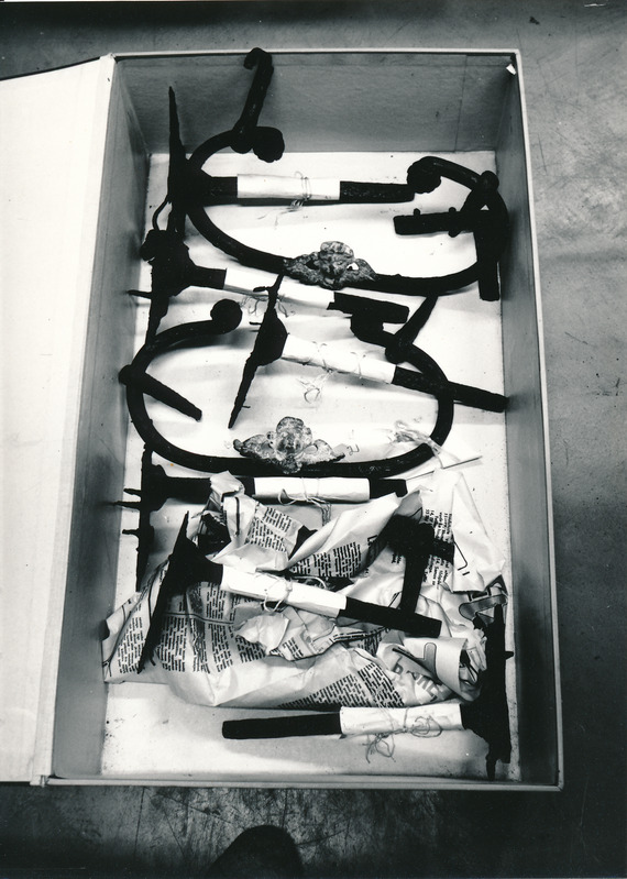 Arheoloogialeid. Tartu Jaani kiriku 1988. a arheoloogiliste uuringute käigus leitud Anna Elisabeth von Münnichi sarkofaagi restaureerimine.