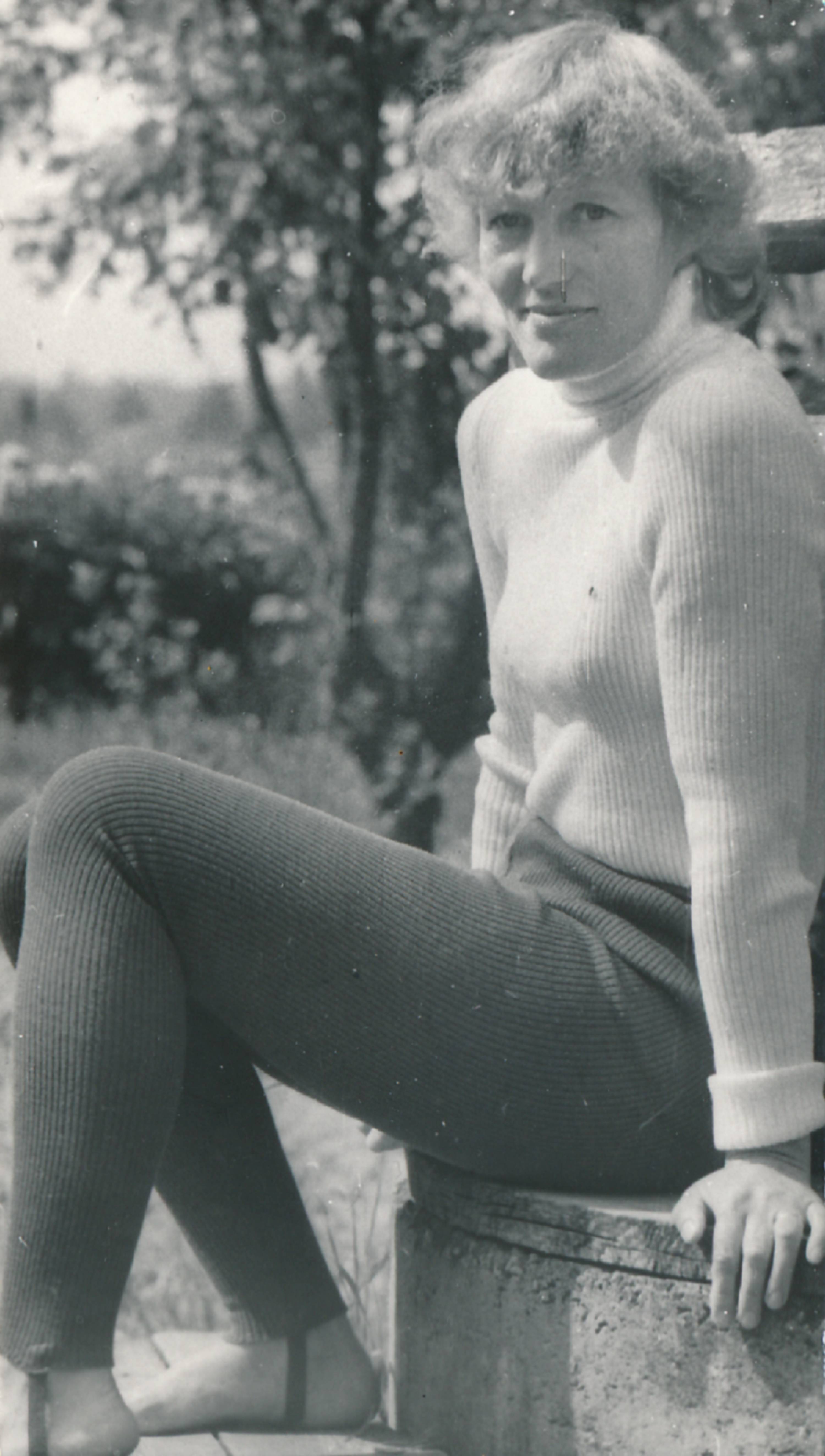 Tekstiilivabrik Areng, toodangunäidis (pikad püksid). Tartu, 1970-1980.