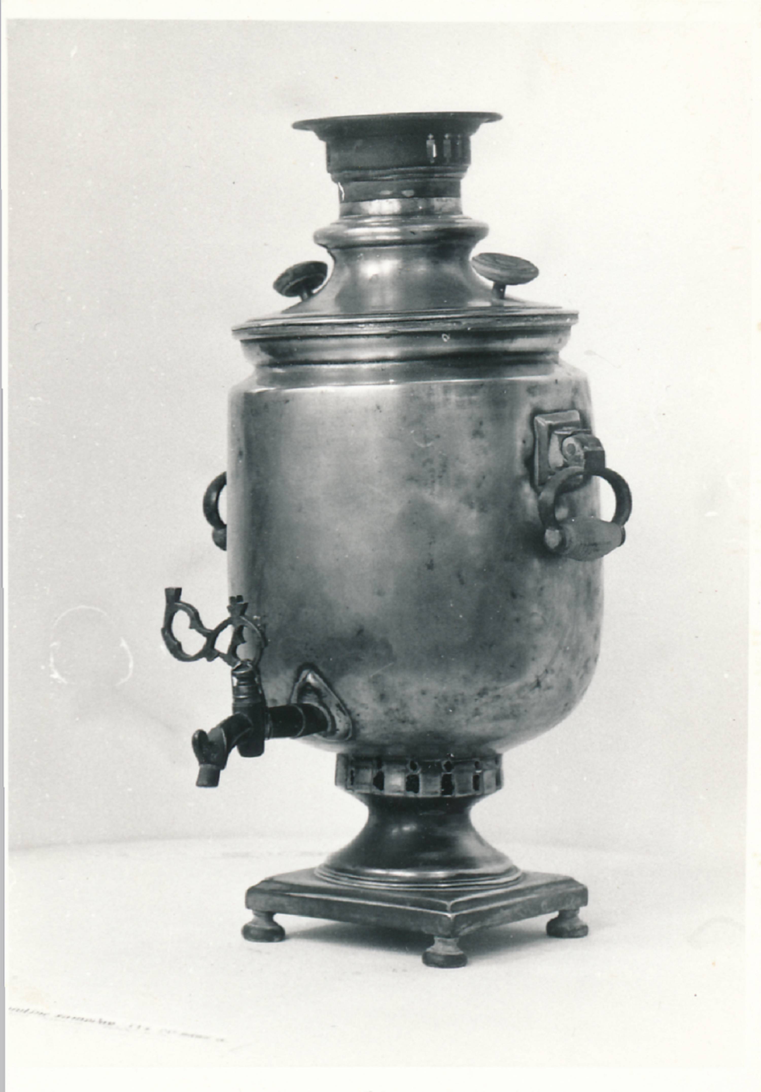 Tartu linnamuuseumi ajalooline kogu, samovar. 1981