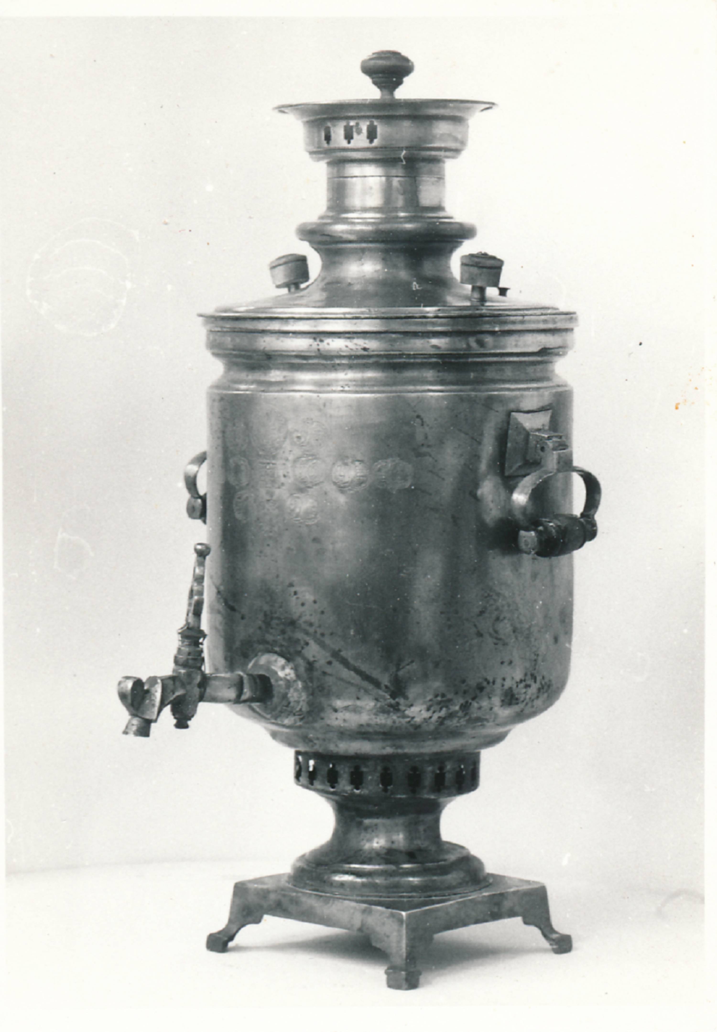 Tartu linnamuuseumi ajalooline kogu, samovar. 1981
