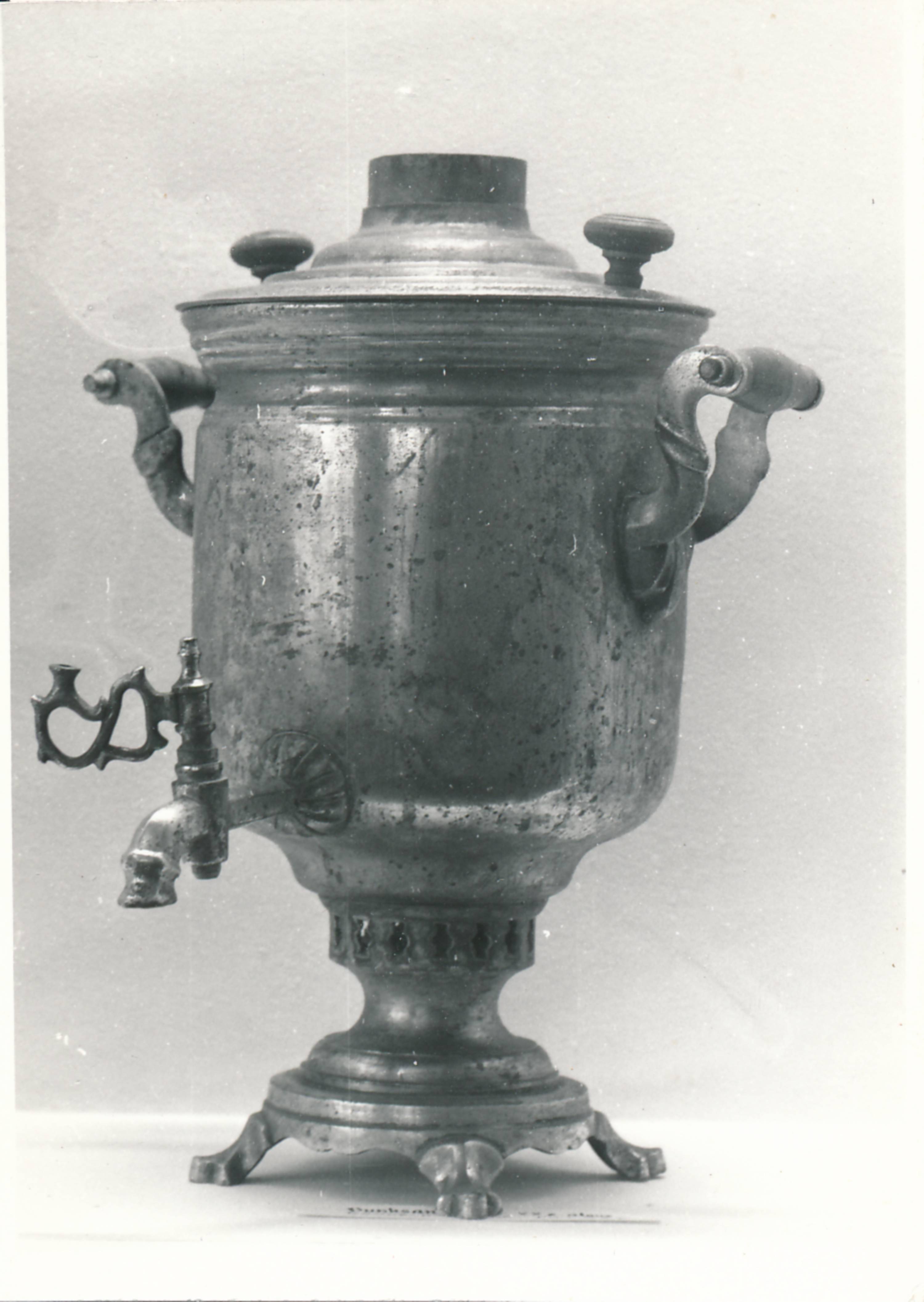 Tartu linnamuuseumi ajalooline kogu, samovar. 1981