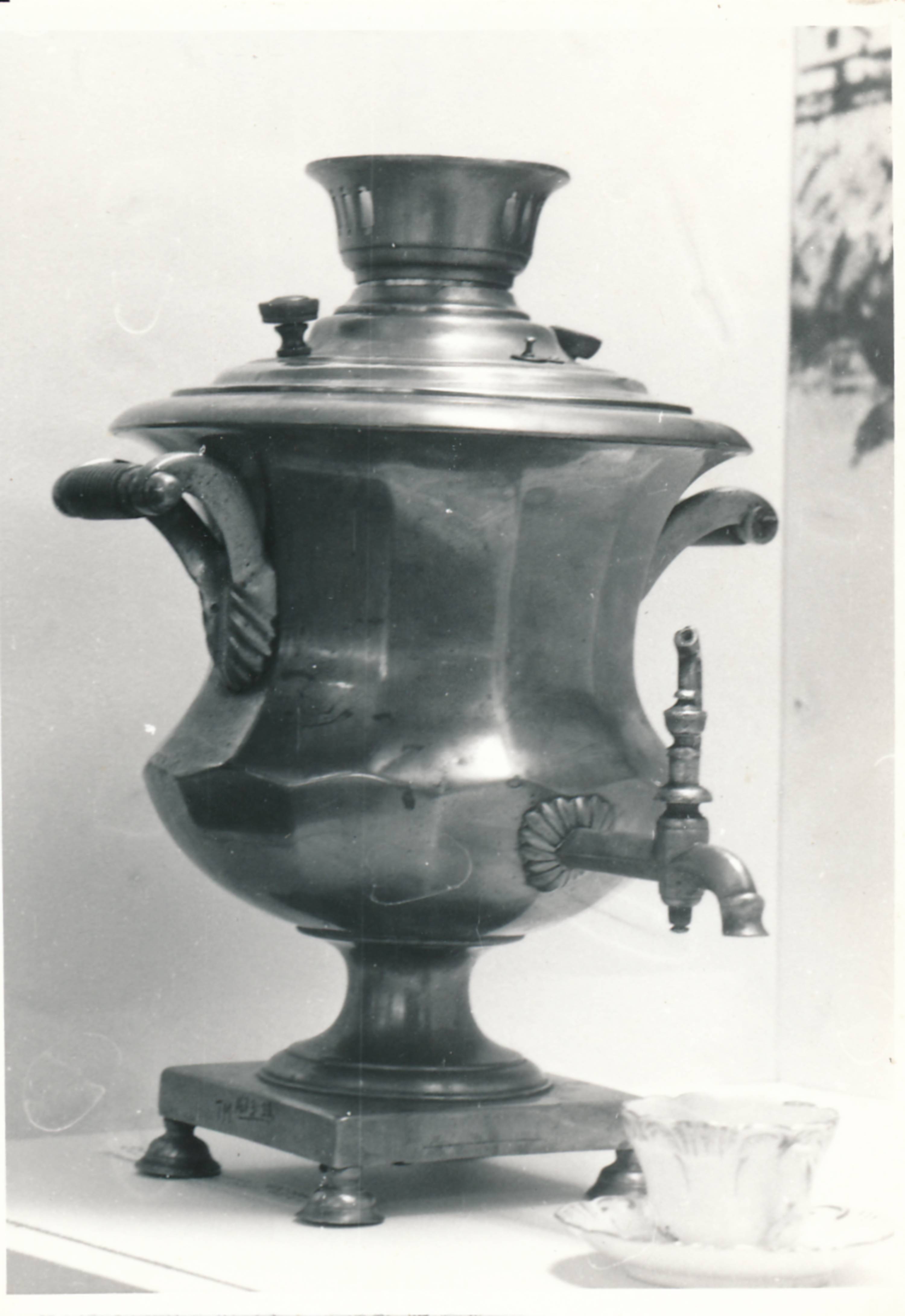 Tartu linnamuuseumi ajalooline kogu, samovar. 1981