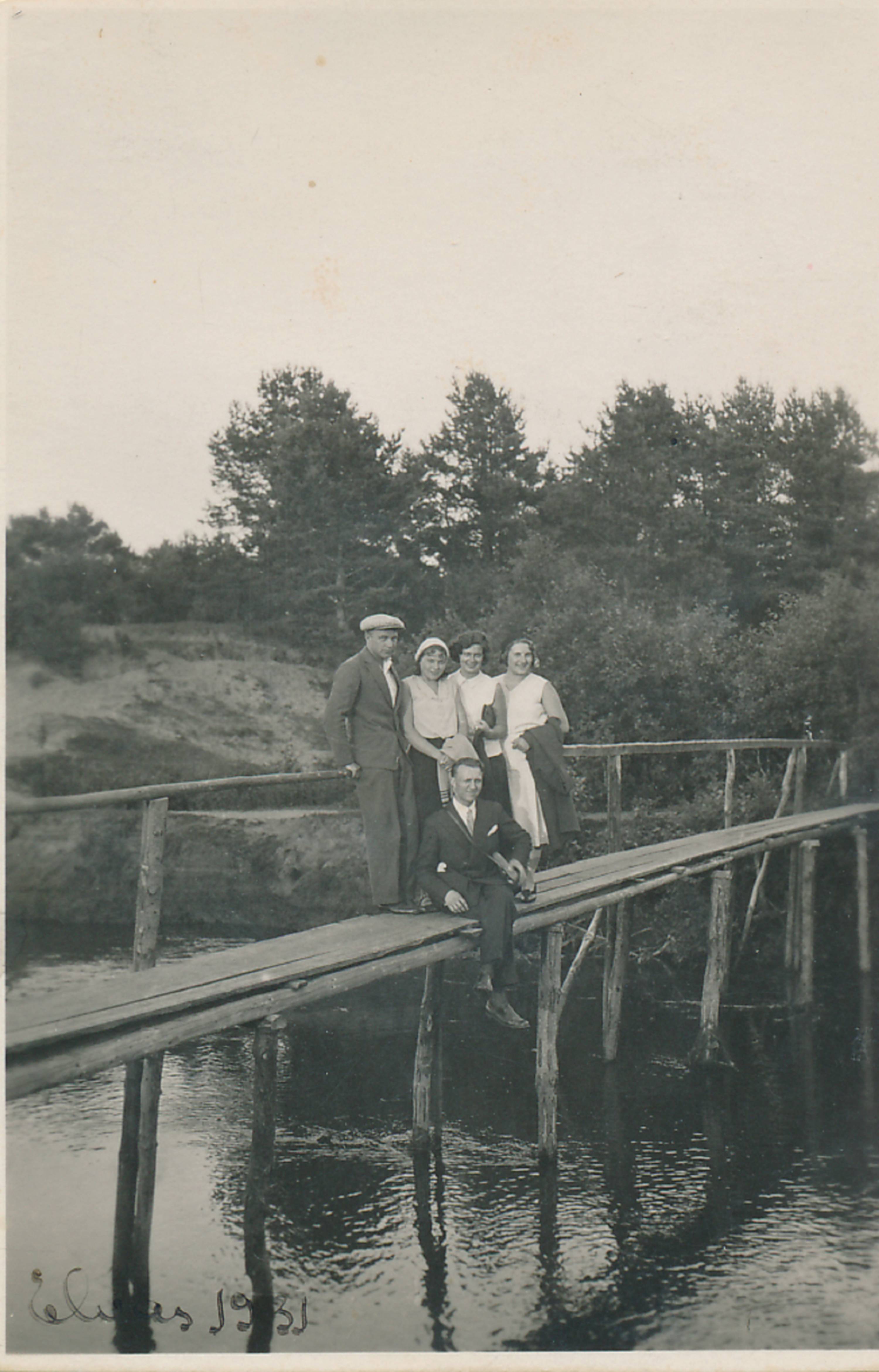 Grupifoto. Seltskond Elvas (seotud Elmar Kriisaga). 1935.a.