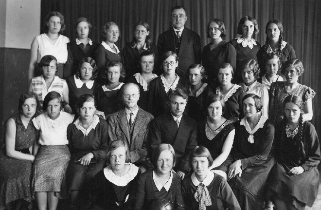 Tartu tütarlaste gümnaasiumi  (TTG)  õpilased, 1925-1940.