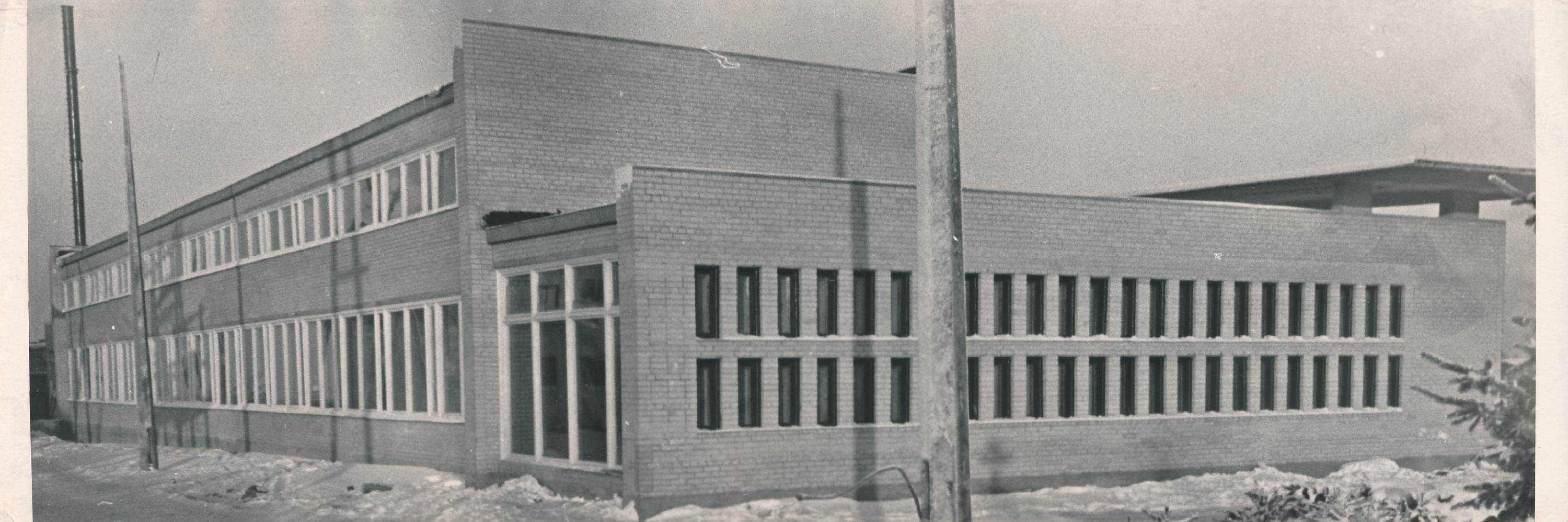 ENSV TA Füüsika ja Astronoomia Instituut, kristallide kasvatamise laboratoorium. Tartu, 1966.