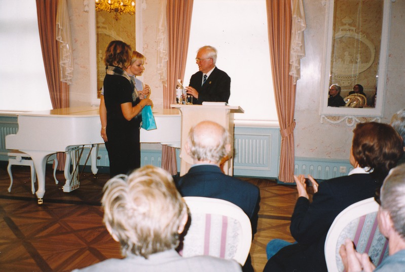 Anita ja Gert Pistohlkors Tartu Linnamuuseumis.