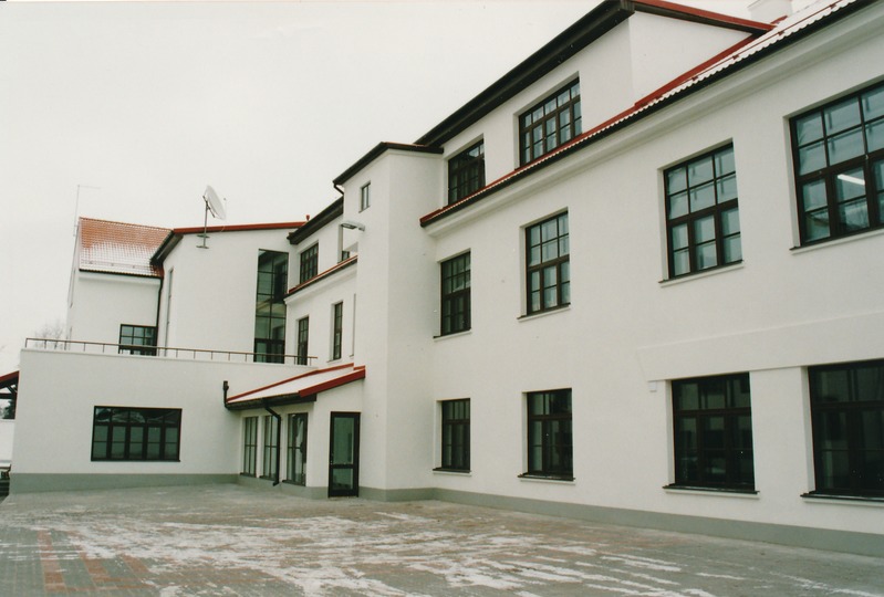 Tartu kunstikool (Tähe 38b), 1998-1999.