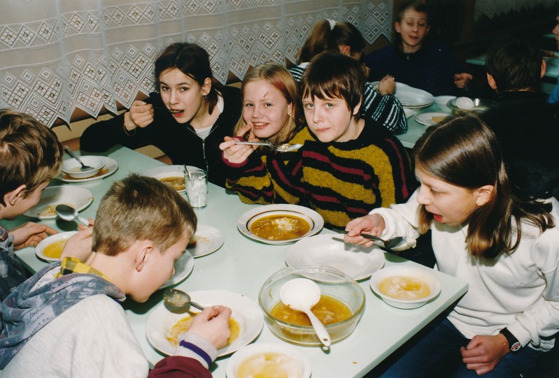Koolitoit. Raatuse Gümnaasiumi söökla. Tartu, 1999.