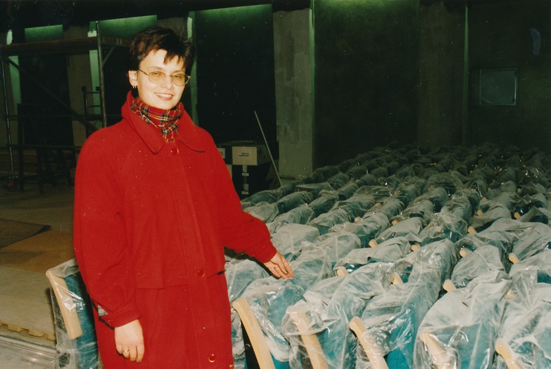 Renoveeritud Vanemuise Kontserdimaja avamine, kontserdisaal ja maja direktor Laine Randjärv. Tartu, 1998.