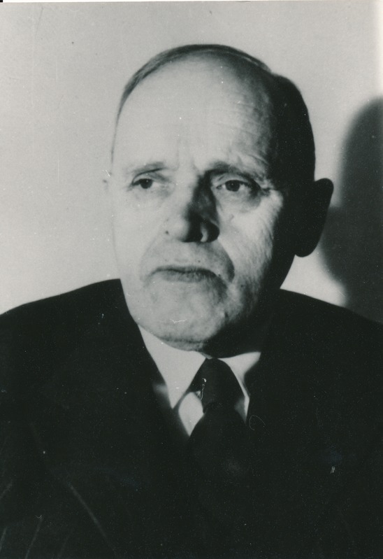 TÜ põllumajandusteaduskond, metsaosakond. Osakonna organiseerija, metsakorraldusprofessor Andres Mathiesen. Stockholm, u 1950.