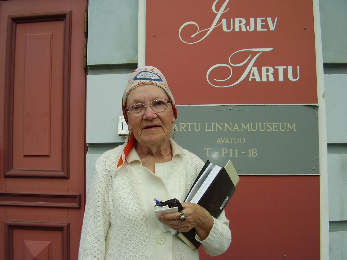 Digifoto, linnakodanik Agnes. Tartu, 9.05.2006. Foto Tiia Reisner.