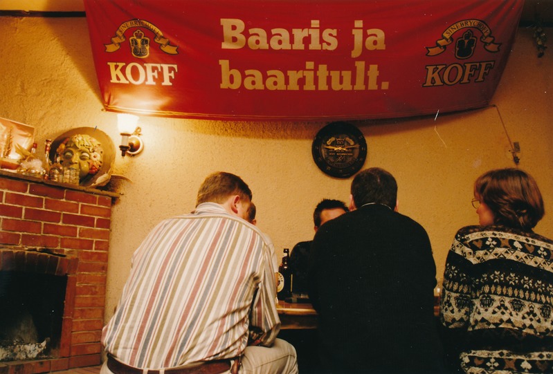 Õllekelder (Tähe 3). Tartu, 1999.