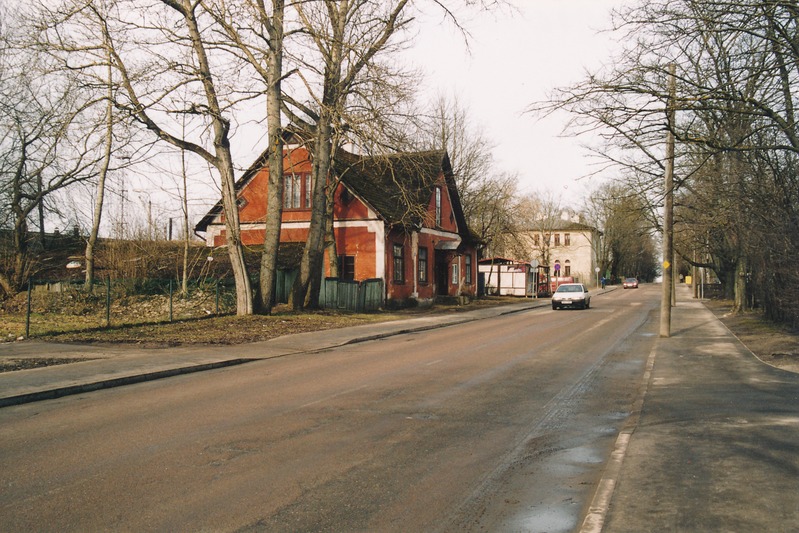 Vaksali tänava vaade; Vaksali 12. Tartu, 2004.