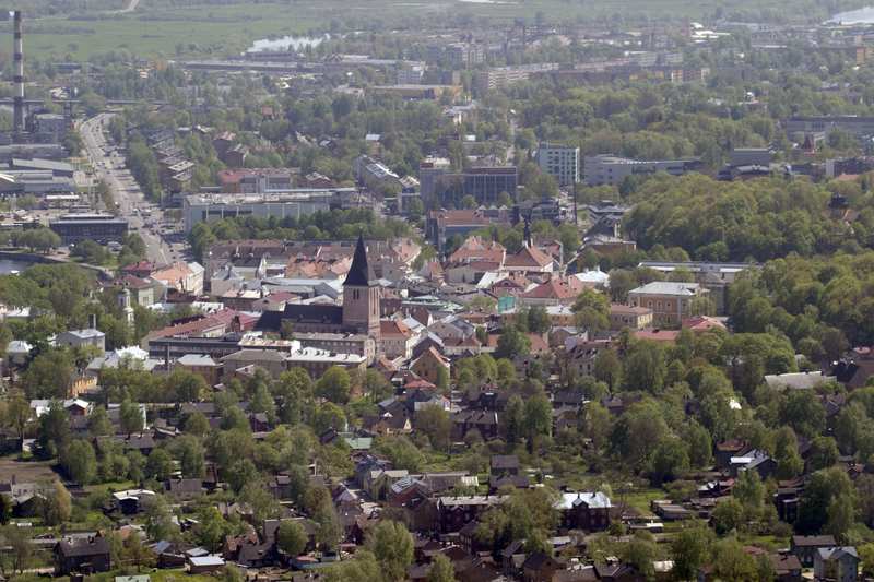 Aerofoto. Kesklinn; Turu tänav. Tartu, 2005.