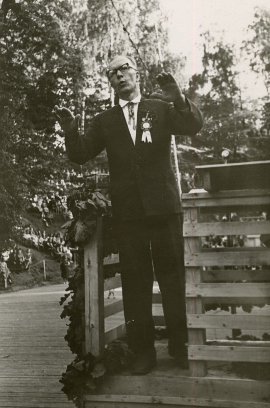 Foto. Richard Ritsing Tartu laulupeol, 1959.