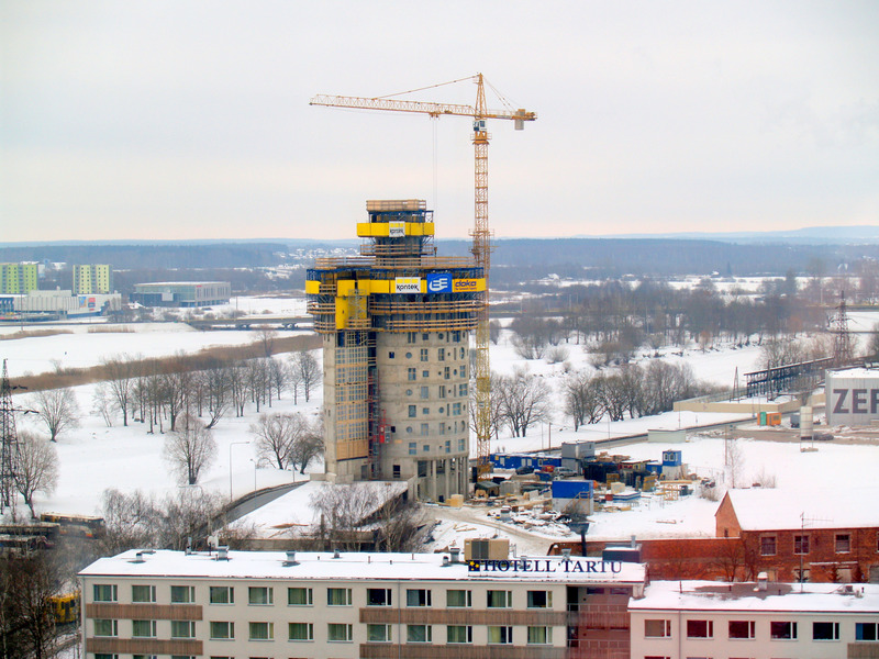 Tigutorn - ehitus; pildi allservas hotell Tartu. Tartu, 2007.