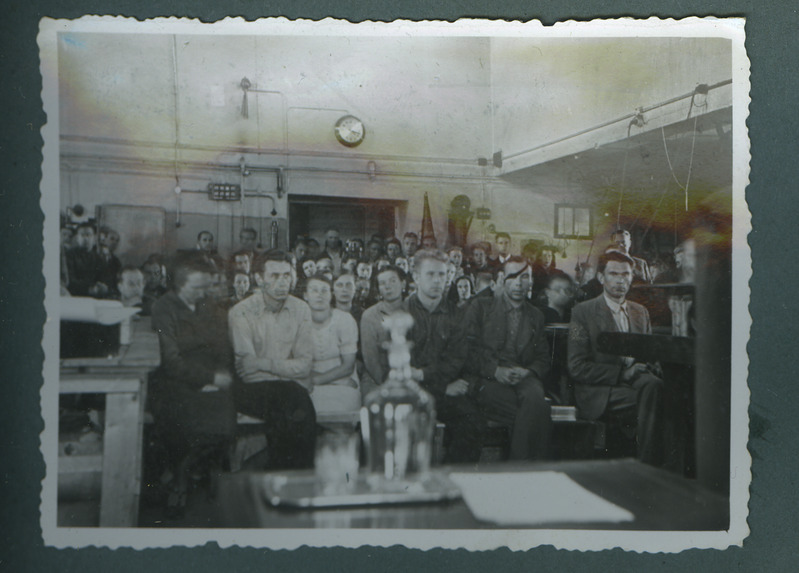 Tartu telefonivabrik, miiting ruumis. 1940