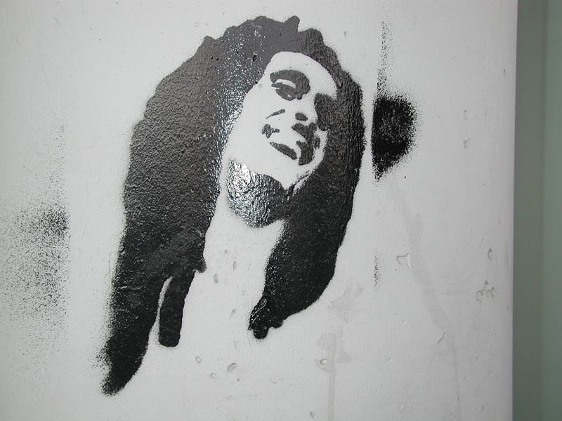 Digifoto. Grafiti: muusik Bob Marley. Tartu, 2004.