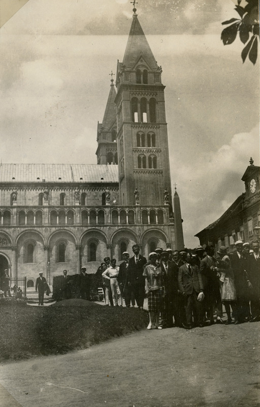 Foto. Tartu Akadeemiline Meeskoor välisreisil 1926-1939.