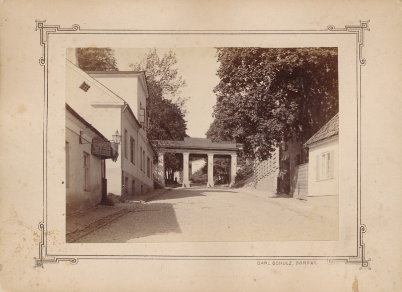 Lossi t, Inglisild. Tartu, 1880-1890.