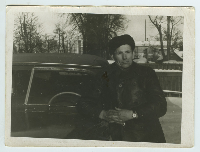 Foto, Tartu Autode Remondi Katsetehas, toodang 1956.