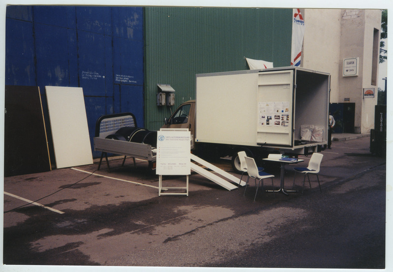 Foto, Tartu Autode Remondi Katsetehas messil 1994.