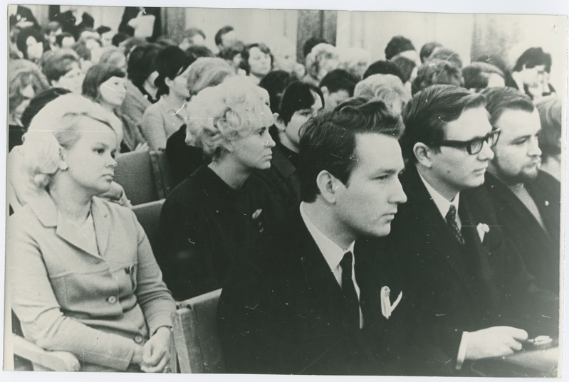 ELKNÜ Tallinna linnaorganisatsiooni XVI konverents, kuulajad saalis, 20.dets. 1969.a. Sakala keskuses