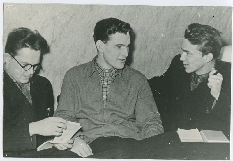 TPI õpperühma 0-21 komsomoliaktivistid nõupidamisel, 1958.a.