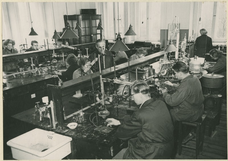 Praktika TPI orgaanilise keemia laboratooriumis, 1957.-1958.a.