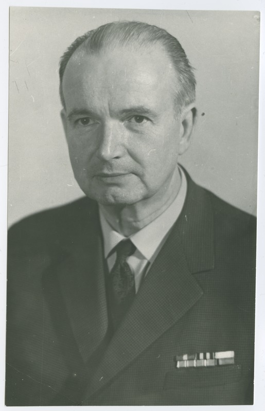 Heino Lepikson, TPI teadusalaprorektor, professor, tehnikakandidaat, ENSV teeneline teadlane, portree, 1960.-ndate a. lõpp
