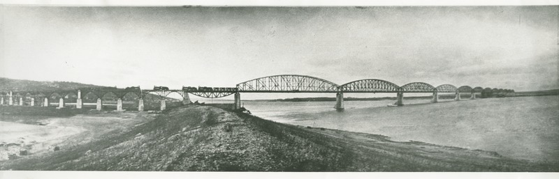 Raudteesild Volgal Simbirski (Uljanovski) lähedal, avati sügisel 1916.a., O. Maddisoni projekteeritud