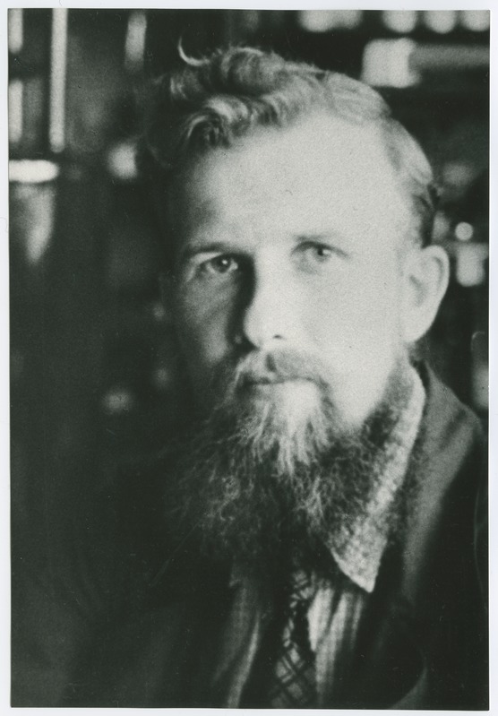Andres Väärismaa, TPI anorgaanilise ja analüütilise keemia laboratooriumi assistent, portree, 1938.-1939.a.