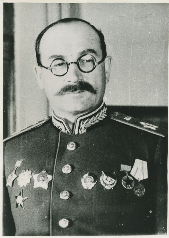 P. Rotmistrov, Kaardiväe kindralleitnant, 5. tankiarmee juhataja, portree