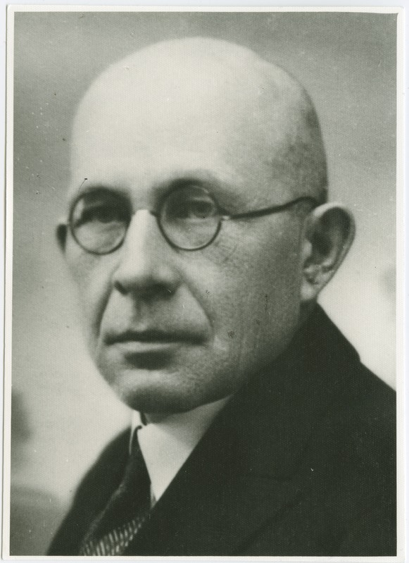 Johannes Kollist, Tallinna Tehnikumi õppejõud (luges elektrisisseseadeid), portree, 1932.a.