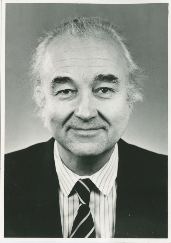 Uno Mereste, TPI statistika kateedri juhataja,majandusteaduste doktor, professor, portree, 1985.a.