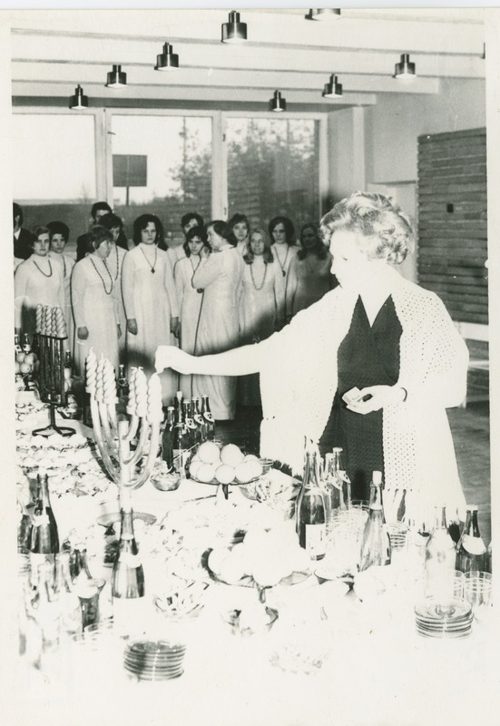 ÜTÜ konverentsi pidulik lõpetamine TPI sööklas, 1960.-ndad a.