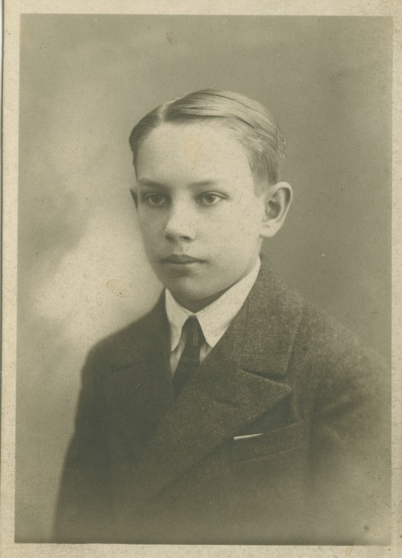 Viktor Raudsin 13-aastasena, portree, 1932.a.
