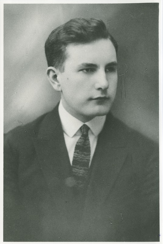 Rudolf Rätsep, keemik, TTÜ-s assistent 1936.-1940.a., portree