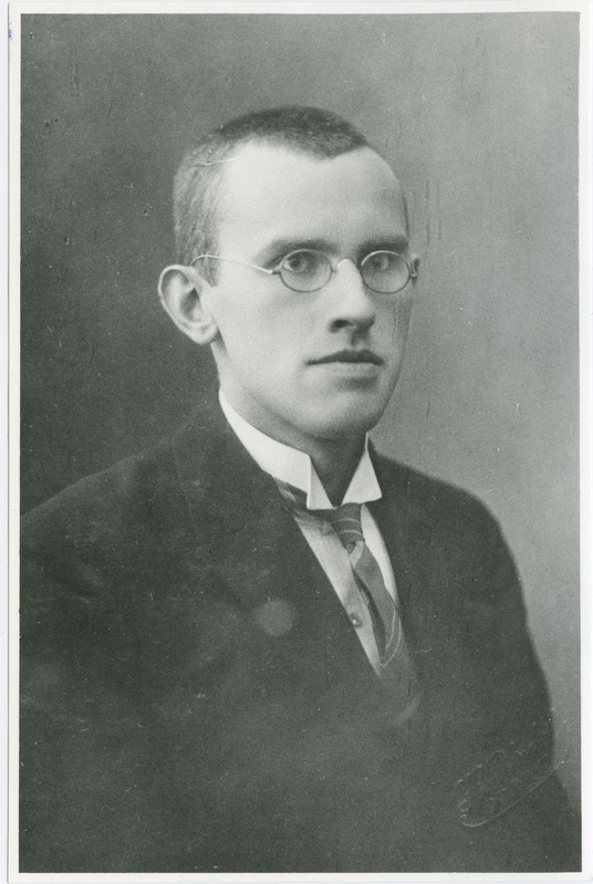 Robert Livländer, TTÜ geodeesia dotsent, Tallinna Tehnikaülikooli rektor 1941.-1944.a., portree