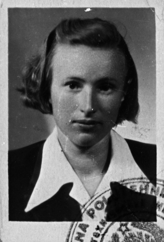 TPI komsomolikomitee sekretär  Ellen Kaldma, portree, 1950.a.