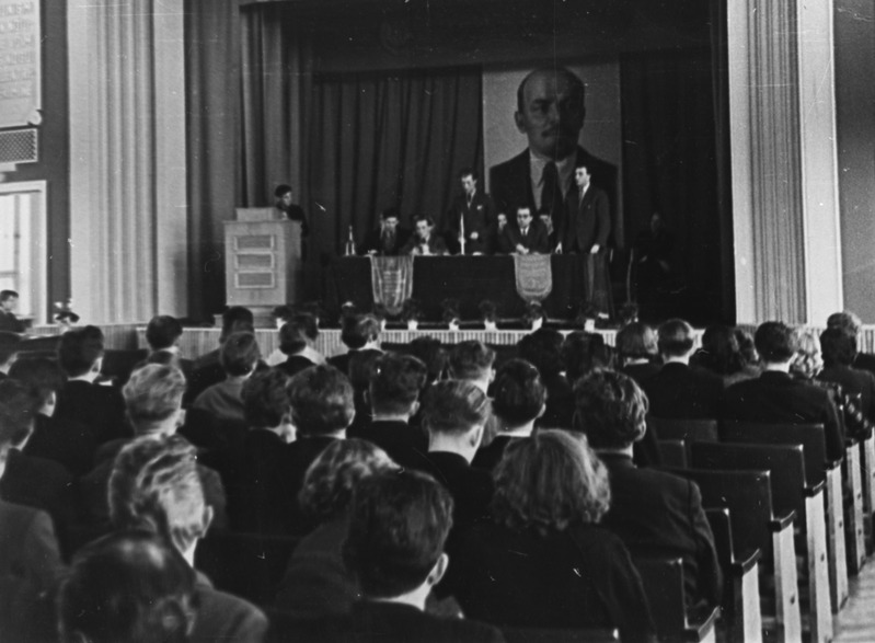 TPI komsomolikonverents TPI aulas, 1960. aastad.