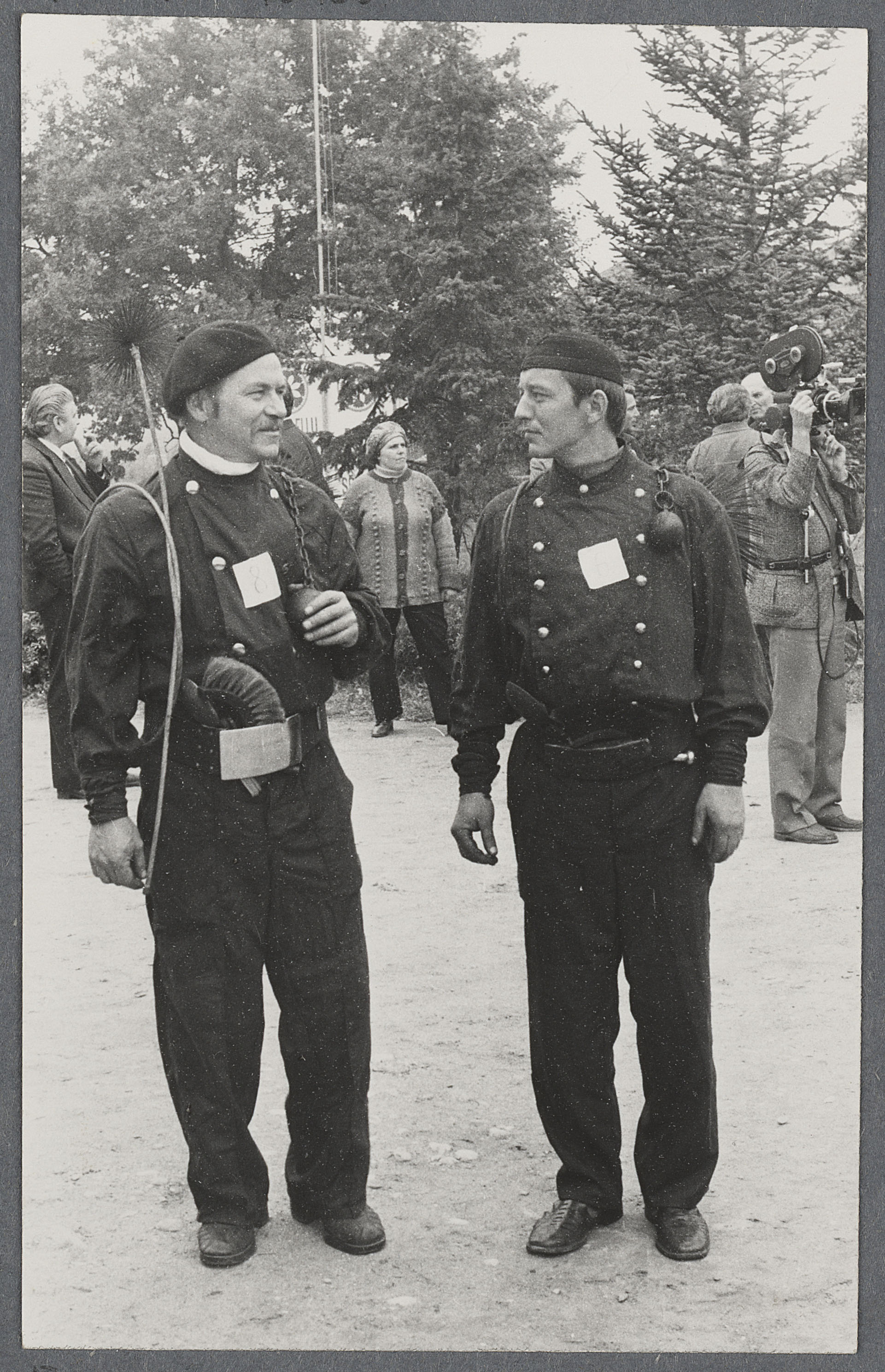 S.Havam ja T.Maajärv I korstnapühkijate kutsemeisterlikkuse võistlusel, 1981.a.